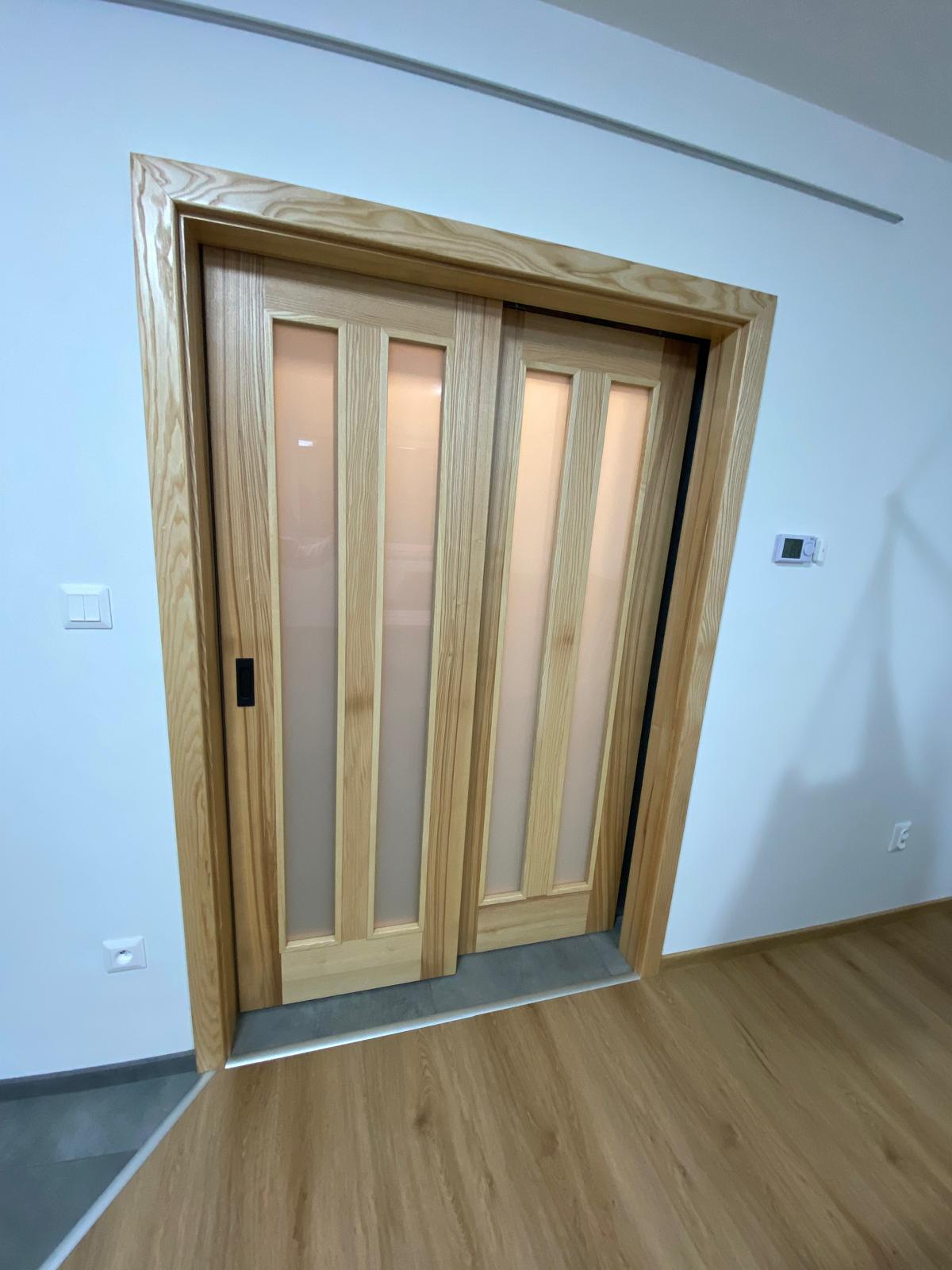 Masivní dveře na míru